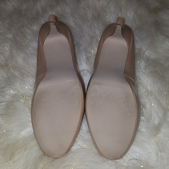Madden Girl Nude Pumps - Picture 2 of 5